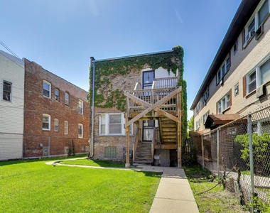 43 N Menard Avenue - Photo Thumbnail 24