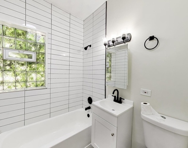 43 N Menard Avenue - Photo Thumbnail 13