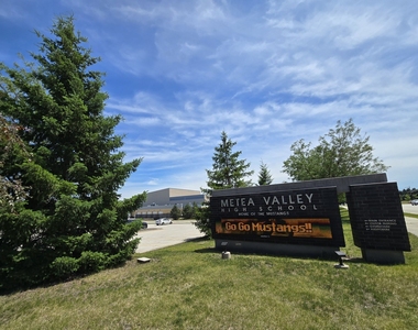 2286 Brookside Lane - Photo Thumbnail 38
