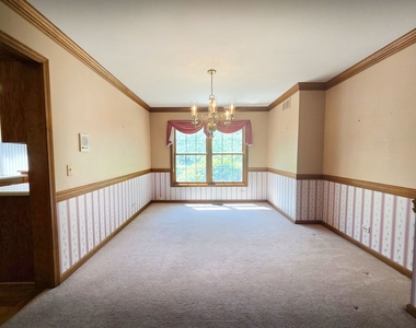 2286 Brookside Lane - Photo Thumbnail 5