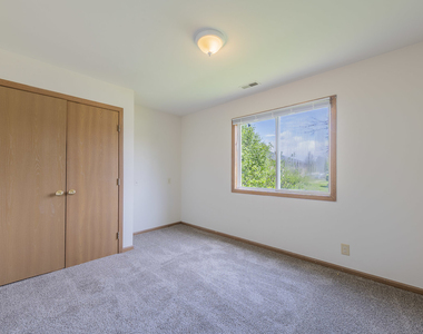 915 Spiros Court - Photo Thumbnail 15