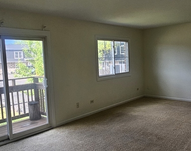 833 Village Quarter Road - Photo Thumbnail 3