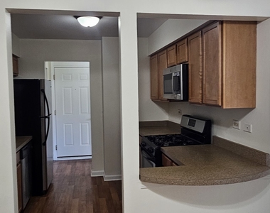 833 Village Quarter Road - Photo Thumbnail 11