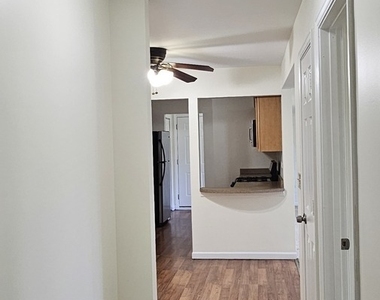 833 Village Quarter Road - Photo Thumbnail 21