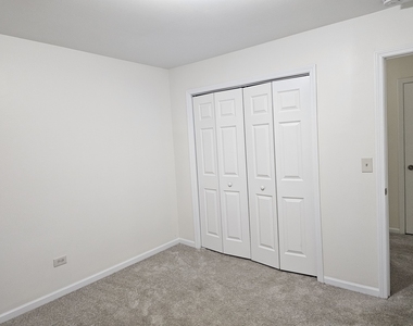 833 Village Quarter Road - Photo Thumbnail 13