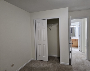 833 Village Quarter Road - Photo Thumbnail 23