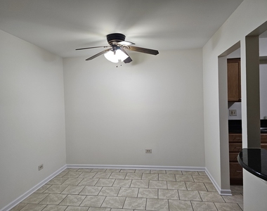 833 Village Quarter Road - Photo Thumbnail 7