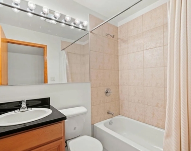 6133 S Drexel Avenue - Photo Thumbnail 8