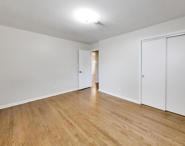 8212 W Walsh Lane - Photo Thumbnail 24