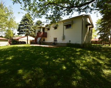 7852 Sprucewood Avenue - Photo Thumbnail 45