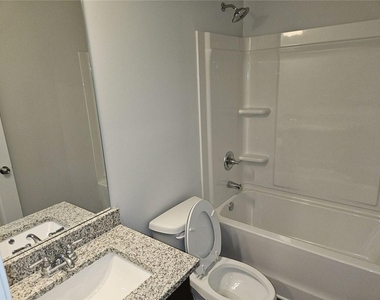 1574 Gin Blossom Circle - Photo Thumbnail 3