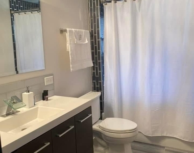 4532 Pershing Avenue - Photo Thumbnail 6