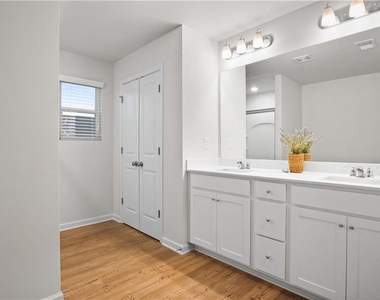 5332 Melbourne Lane - Photo Thumbnail 14