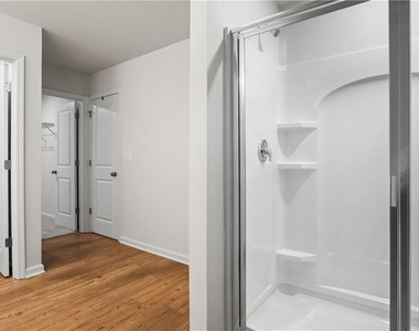 5332 Melbourne Lane - Photo Thumbnail 15