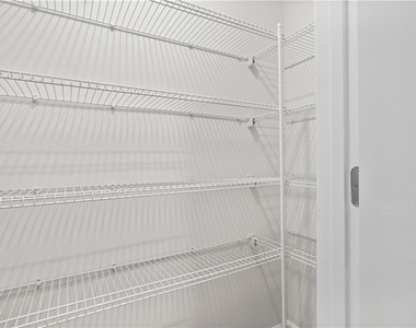 5332 Melbourne Lane - Photo Thumbnail 6