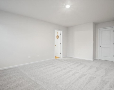 5332 Melbourne Lane - Photo Thumbnail 17