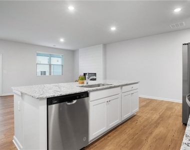 5332 Melbourne Lane - Photo Thumbnail 2