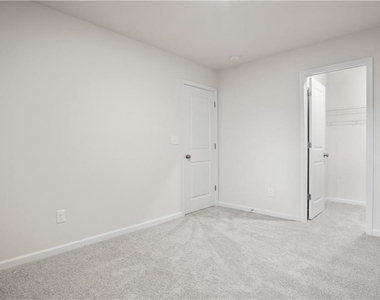 5332 Melbourne Lane - Photo Thumbnail 20