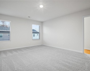 5332 Melbourne Lane - Photo Thumbnail 13