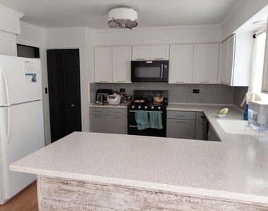 530 Eagle Ridge Lane - Photo Thumbnail 4