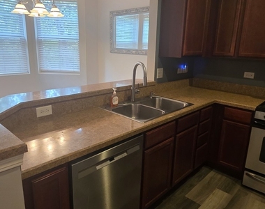 2250 Aurora Drive - Photo Thumbnail 13