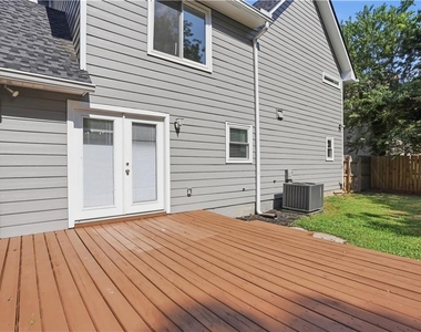 746 Joseph E Lowery Boulevard Sw - Photo Thumbnail 24