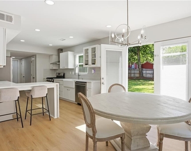 746 Joseph E Lowery Boulevard Sw - Photo Thumbnail 9
