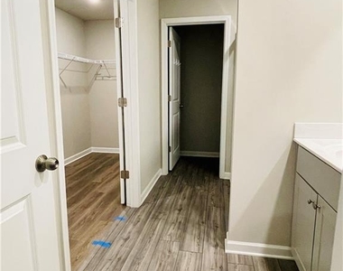 107 Wynn Way - Photo Thumbnail 7