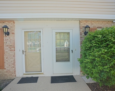 2684 Waterford Court - Photo Thumbnail 2