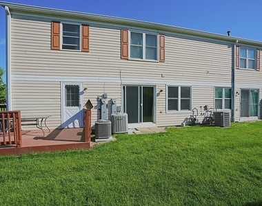 2684 Waterford Court - Photo Thumbnail 18