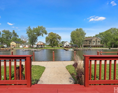 707 Kingston Boulevard - Photo Thumbnail 15