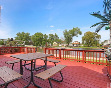 707 Kingston Boulevard - Photo Thumbnail 27
