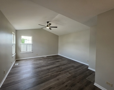 675 Fieldcrest Drive - Photo Thumbnail 18