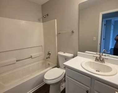 675 Fieldcrest Drive - Photo Thumbnail 24