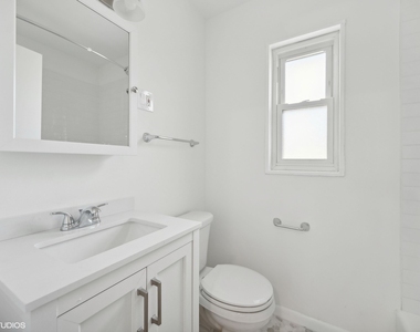 528 Poplar Drive - Photo Thumbnail 8