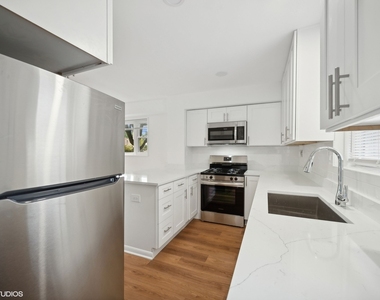 528 Poplar Drive - Photo Thumbnail 5