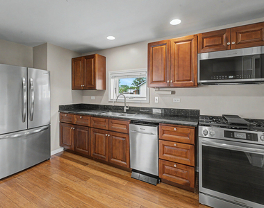630 S Charlotte Street - Photo Thumbnail 11
