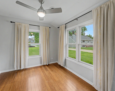 630 S Charlotte Street - Photo Thumbnail 5