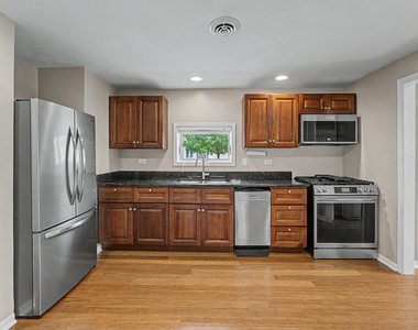630 S Charlotte Street - Photo Thumbnail 10