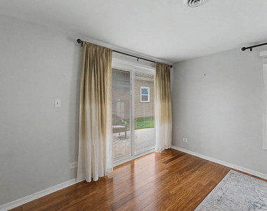 630 S Charlotte Street - Photo Thumbnail 4
