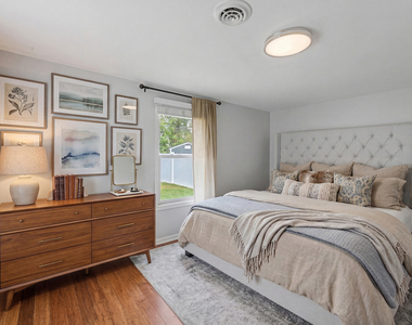630 S Charlotte Street - Photo Thumbnail 2
