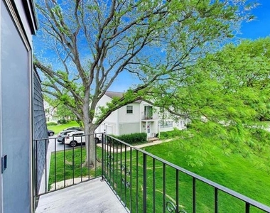 958 Inverrary Lane - Photo Thumbnail 5