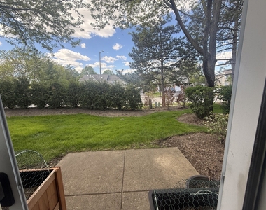 348 Fallbrook Court - Photo Thumbnail 9