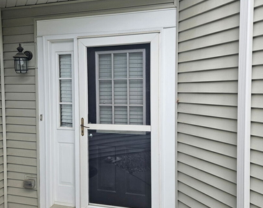 348 Fallbrook Court - Photo Thumbnail 2