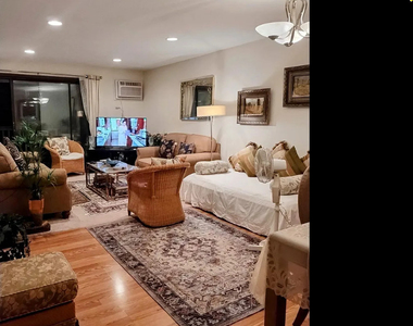 239 Gregory Street - Photo Thumbnail 4