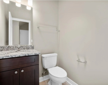 713 Verandah Drive - Photo Thumbnail 7