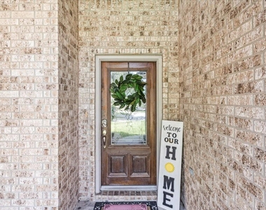 6803 Kotlan Court - Photo Thumbnail 6