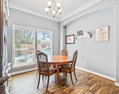 6803 Kotlan Court - Photo Thumbnail 12