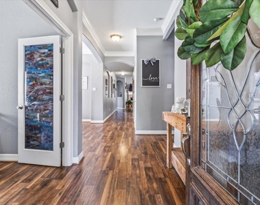 6803 Kotlan Court - Photo Thumbnail 7