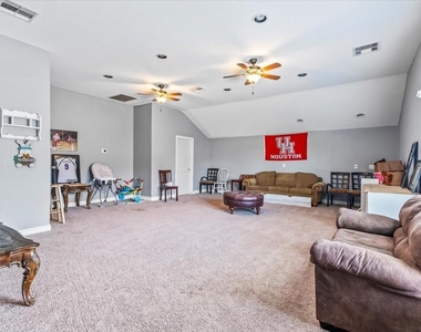 6803 Kotlan Court - Photo Thumbnail 38